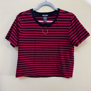 Hot Topic Red & Black Stripe O-Ring Girls Crop T-Shirt